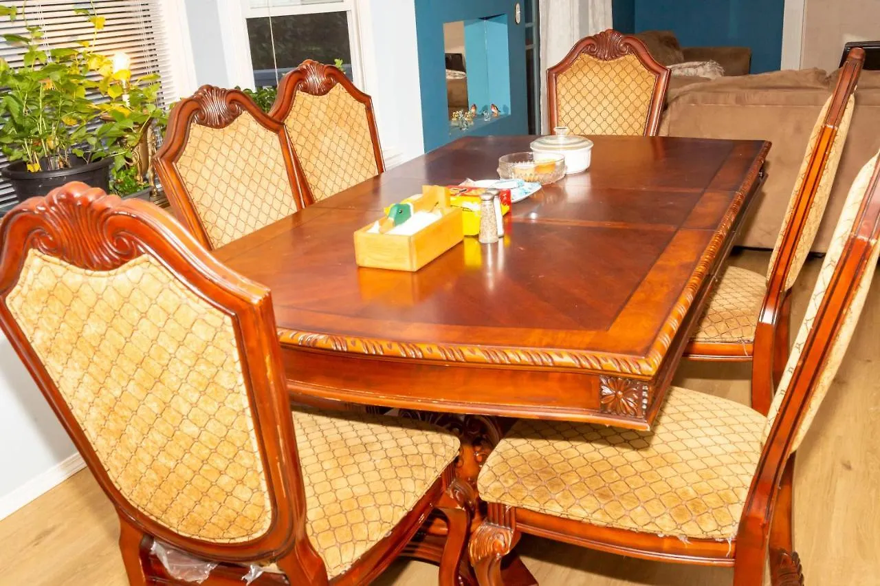 Anita'S Bed & Breakfast Private Rooms Downstairs Abbotsford